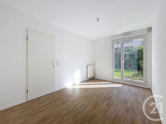 Appartement F2 à vendre - 2 pièces - 42.06 m2 - PONTAULT COMBAULT - 77 - ILE-DE-FRANCE - Century 21 Famidly