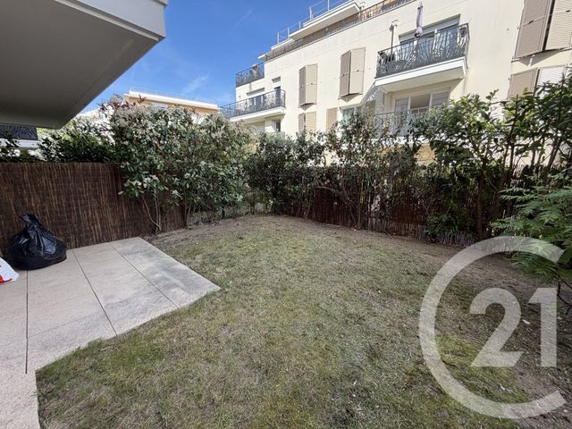 Appartement F2 à vendre - 2 pièces - 42.06 m2 - PONTAULT COMBAULT - 77 - ILE-DE-FRANCE - Century 21 Famidly