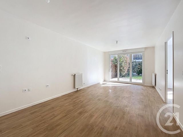 Appartement F2 à vendre - 2 pièces - 42.06 m2 - PONTAULT COMBAULT - 77 - ILE-DE-FRANCE - Century 21 Famidly