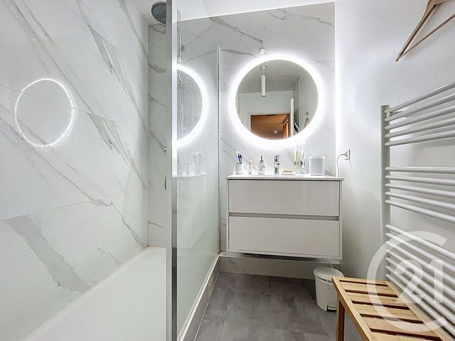 Appartement F2 à vendre - 2 pièces - 44.29 m2 - LE PLESSIS TREVISE - 94 - ILE-DE-FRANCE - Century 21 Famidly