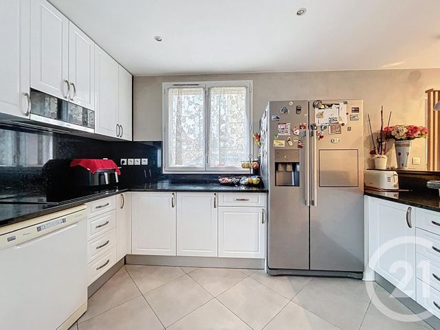 maison à vendre - 7 pièces - 190.0 m2 - CHAMPIGNY SUR MARNE - 94 - ILE-DE-FRANCE - Century 21 Famidly