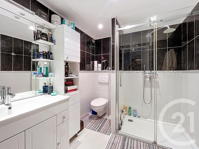 maison à vendre - 7 pièces - 190.0 m2 - CHAMPIGNY SUR MARNE - 94 - ILE-DE-FRANCE - Century 21 Famidly