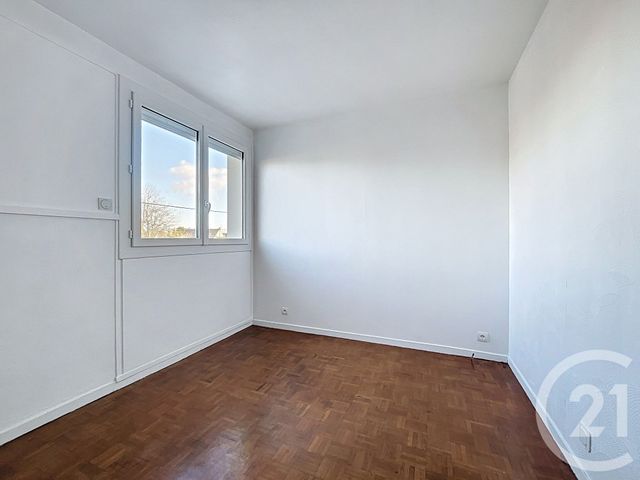 maison à louer - 5 pièces - 90.8 m2 - PONTAULT COMBAULT - 77 - ILE-DE-FRANCE - Century 21 Famidly