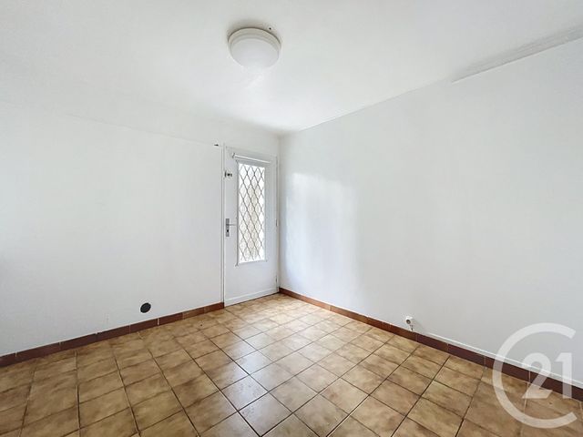 maison à louer - 5 pièces - 90.8 m2 - PONTAULT COMBAULT - 77 - ILE-DE-FRANCE - Century 21 Famidly