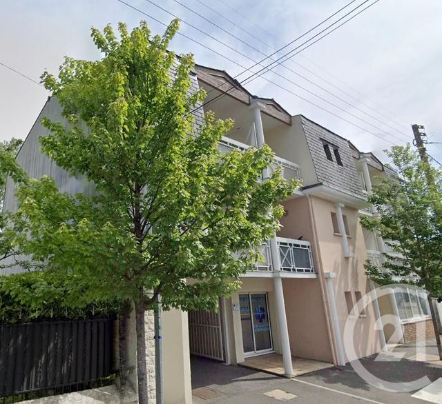 Appartement F1 à louer - 1 pièce - 23.75 m2 - PONTAULT COMBAULT - 77 - ILE-DE-FRANCE - Century 21 Famidly