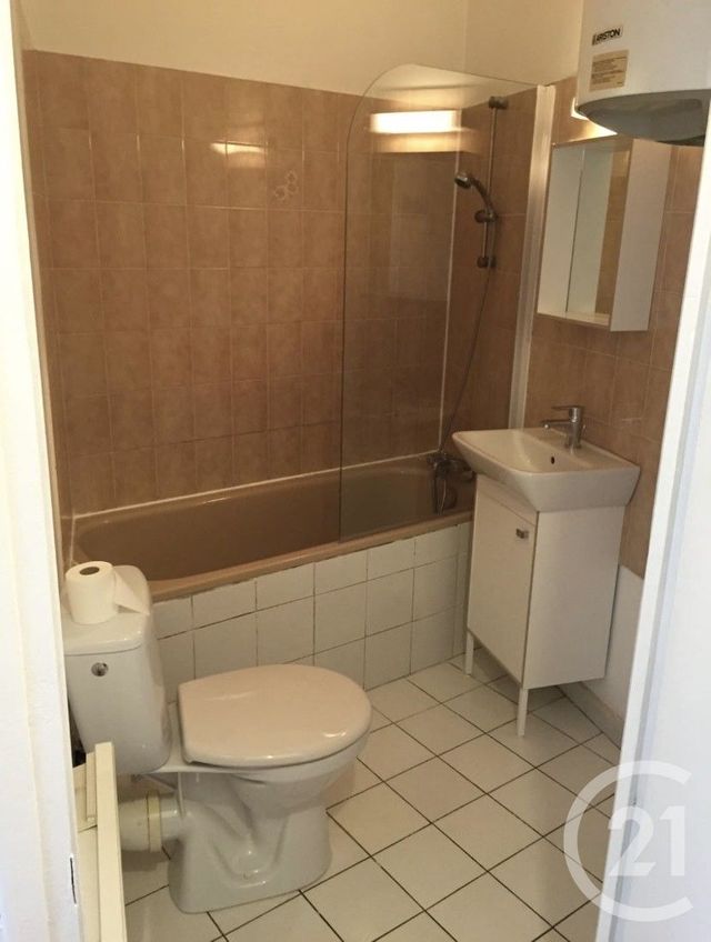 Appartement Studio à louer - 1 pièce - 25.75 m2 - PONTAULT COMBAULT - 77 - ILE-DE-FRANCE - Century 21 Famidly