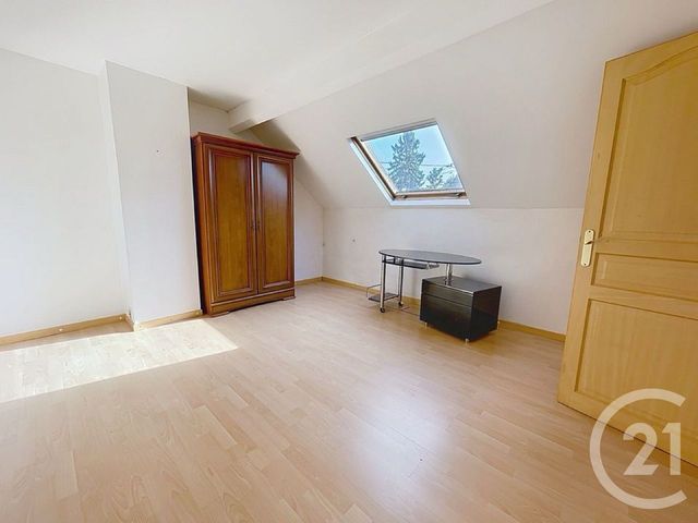 maison à vendre - 5 pièces - 98.0 m2 - PONTAULT COMBAULT - 77 - ILE-DE-FRANCE - Century 21 Famidly