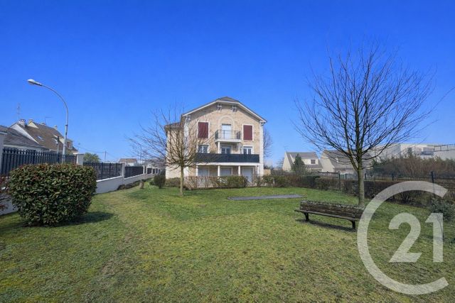 Appartement F2 à vendre - 2 pièces - 48.54 m2 - VILLIERS SUR MARNE - 94 - ILE-DE-FRANCE - Century 21 Famidly