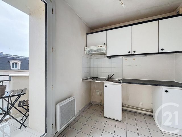 Appartement T1 à vendre - 1 pièce - 33.24 m2 - PONTAULT COMBAULT - 77 - ILE-DE-FRANCE - Century 21 Famidly