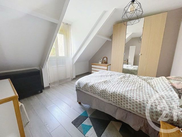 maison à vendre - 5 pièces - 120.0 m2 - PONTAULT COMBAULT - 77 - ILE-DE-FRANCE - Century 21 Famidly