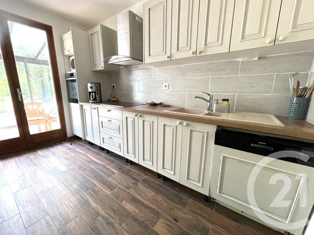 maison à vendre - 5 pièces - 120.0 m2 - PONTAULT COMBAULT - 77 - ILE-DE-FRANCE - Century 21 Famidly