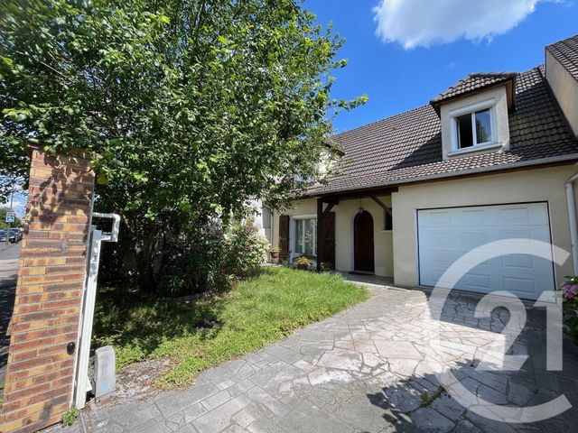 maison à vendre - 5 pièces - 120.0 m2 - PONTAULT COMBAULT - 77 - ILE-DE-FRANCE - Century 21 Famidly