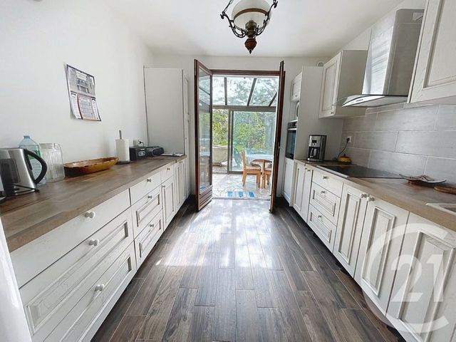 maison à vendre - 5 pièces - 120.0 m2 - PONTAULT COMBAULT - 77 - ILE-DE-FRANCE - Century 21 Famidly