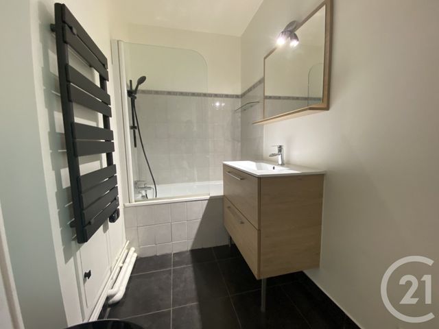 Appartement F1 à vendre - 1 pièce - 31.0 m2 - PONTAULT COMBAULT - 77 - ILE-DE-FRANCE - Century 21 Famidly