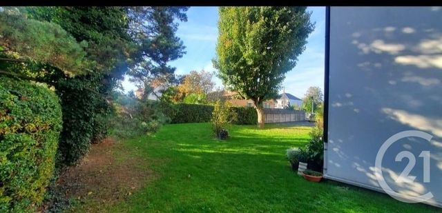 Appartement F2 à louer - 2 pièces - 47.0 m2 - PONTAULT COMBAULT - 77 - ILE-DE-FRANCE - Century 21 Famidly