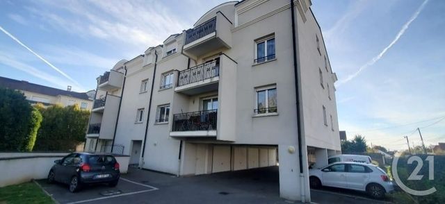 Appartement F2 à louer - 2 pièces - 47.0 m2 - PONTAULT COMBAULT - 77 - ILE-DE-FRANCE - Century 21 Famidly