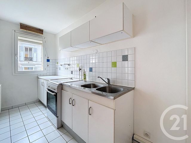Appartement F2 à louer - 2 pièces - 42.0 m2 - ROISSY EN BRIE - 77 - ILE-DE-FRANCE - Century 21 Famidly