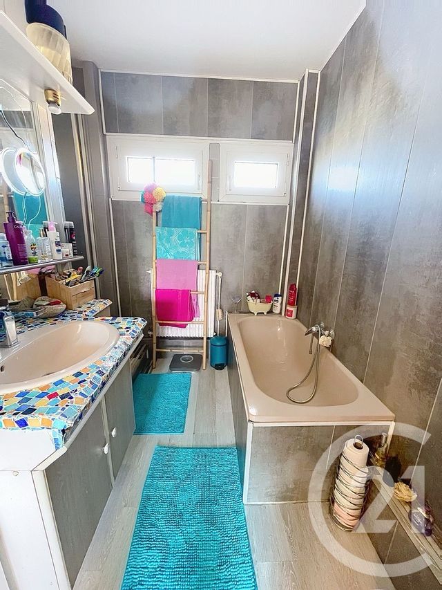 maison à vendre - 6 pièces - 94.81 m2 - LA QUEUE EN BRIE - 94 - ILE-DE-FRANCE - Century 21 Famidly