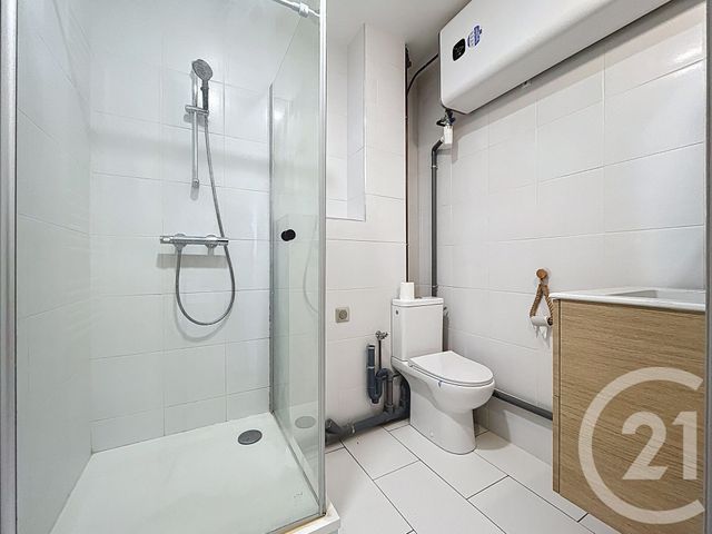 Appartement F2 à louer - 2 pièces - 38.0 m2 - PONTAULT COMBAULT - 77 - ILE-DE-FRANCE - Century 21 Famidly