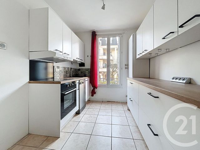 Appartement F2 à louer - 2 pièces - 38.0 m2 - PONTAULT COMBAULT - 77 - ILE-DE-FRANCE - Century 21 Famidly