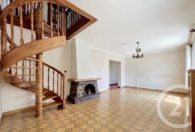 maison à vendre - 6 pièces - 133.3 m2 - PONTAULT COMBAULT - 77 - ILE-DE-FRANCE - Century 21 Famidly