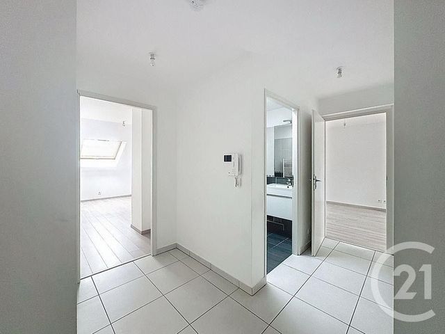 Appartement F3 à vendre - 3 pièces - 54.0 m2 - PONTAULT COMBAULT - 77 - ILE-DE-FRANCE - Century 21 Famidly