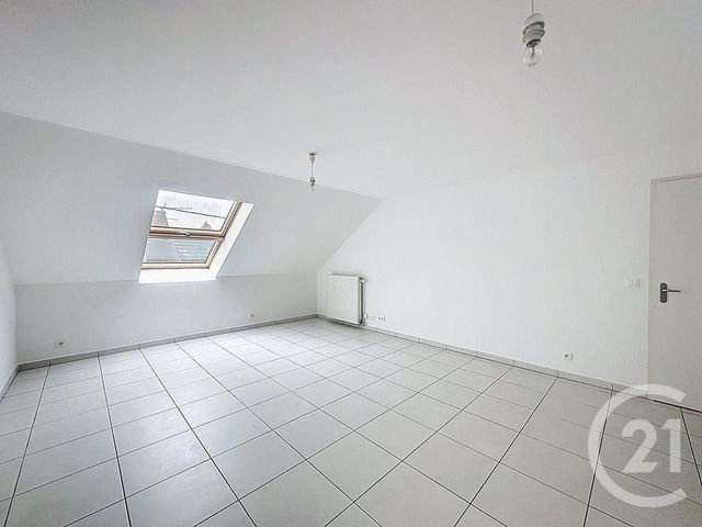 Appartement F3 à vendre - 3 pièces - 54.0 m2 - PONTAULT COMBAULT - 77 - ILE-DE-FRANCE - Century 21 Famidly
