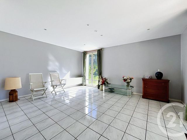 maison à vendre - 6 pièces - 120.45 m2 - PONTAULT COMBAULT - 77 - ILE-DE-FRANCE - Century 21 Famidly