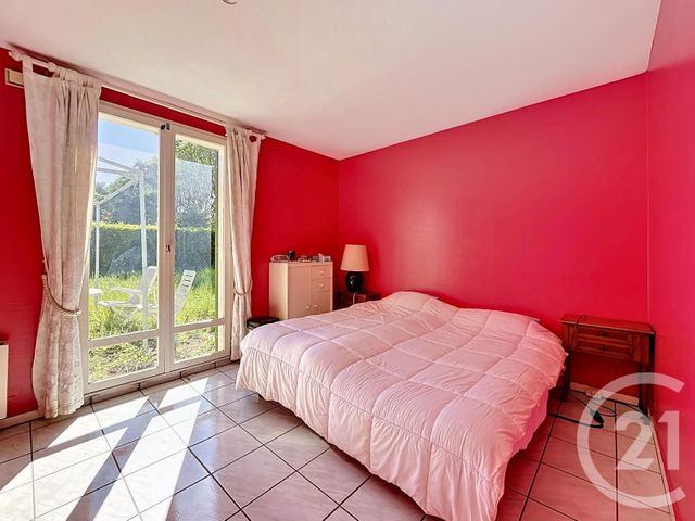maison à vendre - 6 pièces - 120.45 m2 - PONTAULT COMBAULT - 77 - ILE-DE-FRANCE - Century 21 Famidly