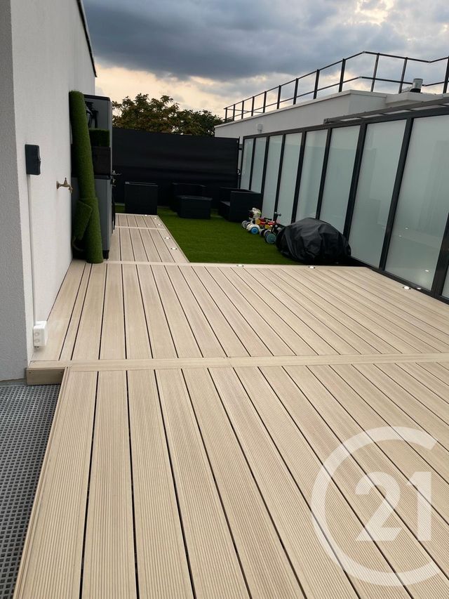 Appartement F4 à louer - 4 pièces - 72.0 m2 - ROISSY EN BRIE - 77 - ILE-DE-FRANCE - Century 21 Famidly