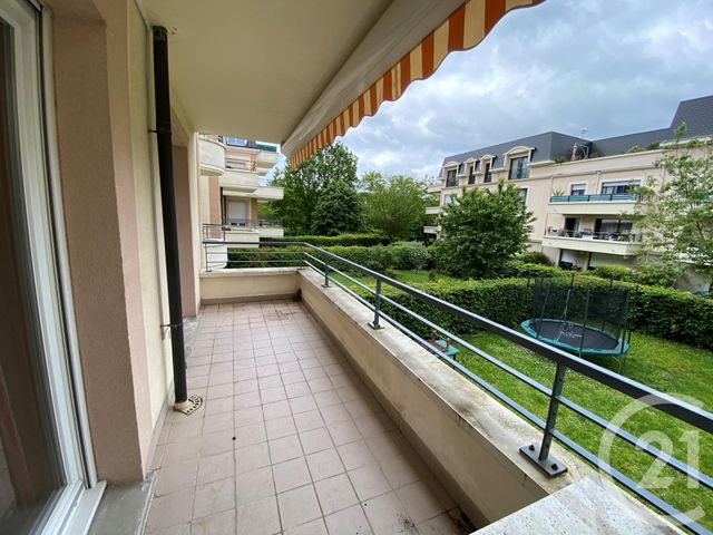 Appartement F2 à louer - 2 pièces - 57.0 m2 - EMERAINVILLE - 77 - ILE-DE-FRANCE - Century 21 Famidly