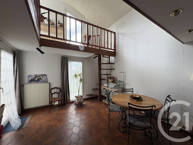 maison à vendre - 5 pièces - 111.0 m2 - EMERAINVILLE - 77 - ILE-DE-FRANCE - Century 21 Famidly
