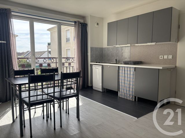 Appartement Studio à louer PONTAULT COMBAULT