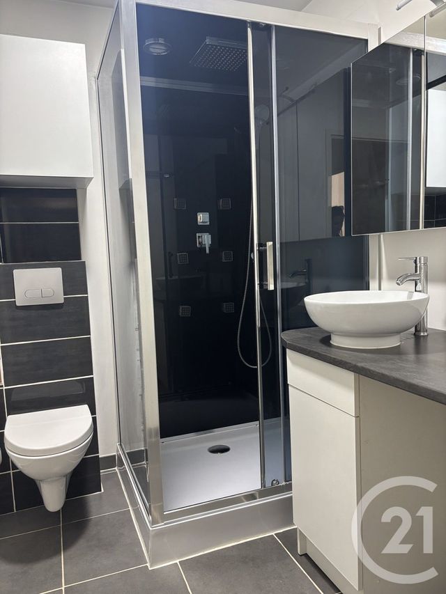 Appartement Studio à louer - 28 pièces - 28.0 m2 - PONTAULT COMBAULT - 77 - ILE-DE-FRANCE - Century 21 Famidly