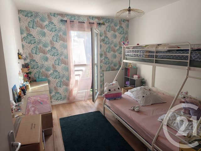 Appartement F3 à louer - 3 pièces - 59.2 m2 - BRIE COMTE ROBERT - 77 - ILE-DE-FRANCE - Century 21 Famidly