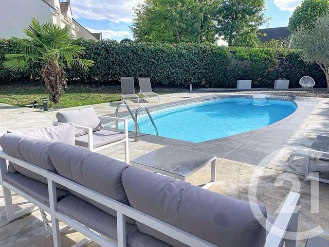 maison à vendre - 8 pièces - 165.0 m2 - LA QUEUE EN BRIE - 94 - ILE-DE-FRANCE - Century 21 Famidly