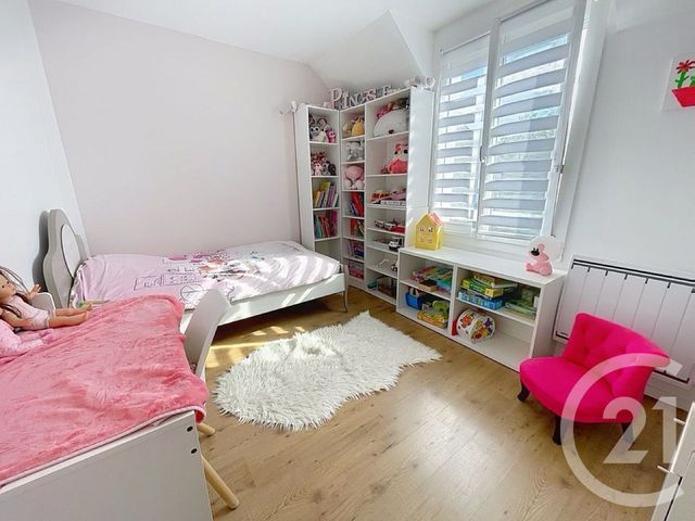 maison à vendre - 8 pièces - 165.0 m2 - LA QUEUE EN BRIE - 94 - ILE-DE-FRANCE - Century 21 Famidly