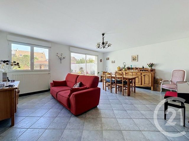 maison à vendre - 6 pièces - 121.0 m2 - PONTAULT COMBAULT - 77 - ILE-DE-FRANCE - Century 21 Famidly