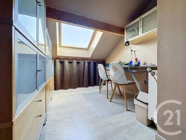 maison à vendre - 6 pièces - 121.0 m2 - PONTAULT COMBAULT - 77 - ILE-DE-FRANCE - Century 21 Famidly