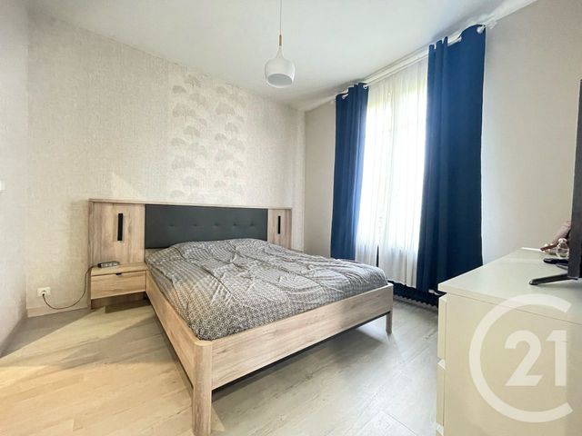 maison à vendre - 5 pièces - 115.0 m2 - PONTAULT COMBAULT - 77 - ILE-DE-FRANCE - Century 21 Famidly