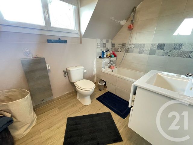 maison à vendre - 5 pièces - 115.0 m2 - PONTAULT COMBAULT - 77 - ILE-DE-FRANCE - Century 21 Famidly