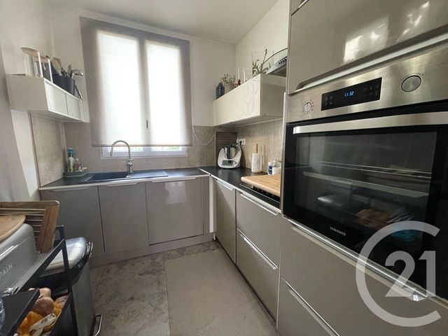 maison à vendre - 5 pièces - 115.0 m2 - PONTAULT COMBAULT - 77 - ILE-DE-FRANCE - Century 21 Famidly