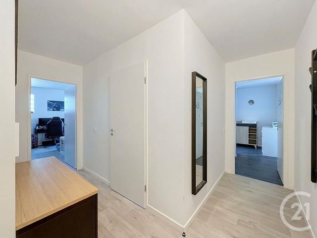 Appartement F3 à vendre - 3 pièces - 63.49 m2 - PONTAULT COMBAULT - 77 - ILE-DE-FRANCE - Century 21 Famidly
