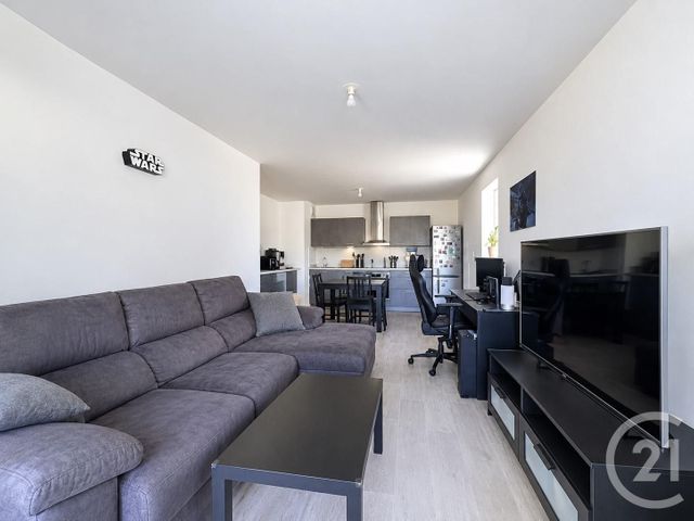 Appartement F3 à vendre - 3 pièces - 63.49 m2 - PONTAULT COMBAULT - 77 - ILE-DE-FRANCE - Century 21 Famidly