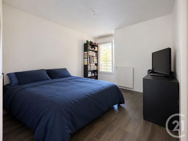 Appartement F3 à vendre - 3 pièces - 63.49 m2 - PONTAULT COMBAULT - 77 - ILE-DE-FRANCE - Century 21 Famidly