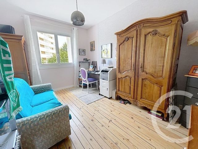 maison à vendre - 6 pièces - 131.0 m2 - PONTAULT COMBAULT - 77 - ILE-DE-FRANCE - Century 21 Famidly