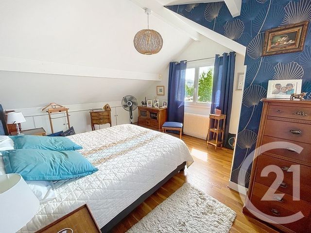 maison à vendre - 6 pièces - 131.0 m2 - PONTAULT COMBAULT - 77 - ILE-DE-FRANCE - Century 21 Famidly